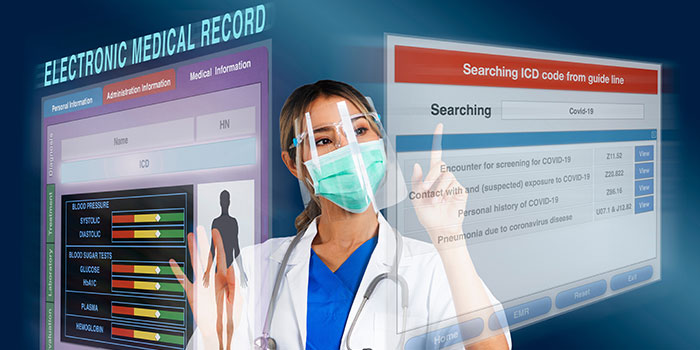 EMR/EHR Development : Simple User Interfaces for Complex Functionalities