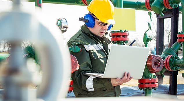 STREAMLINING SAFETY AND PRODUCTION WITH OIL & GAS TECHNOLOGY